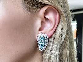 Aquamarine Earrings in White Gold