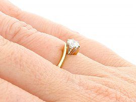 Yellow Gold Twist Solitaire Ring