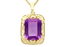 15.41 ct Amethyst and 14 ct Yellow Gold Pendant - Vintage Circa 1950