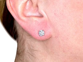 platinum and diamond stud earrings UK