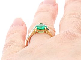 Vintage Pear Shaped Emerald for Sale Close Up 