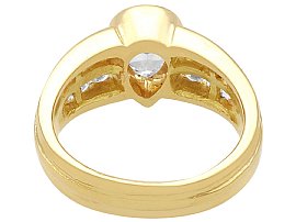 Pear Cut Diamond Ring Yellow Gold