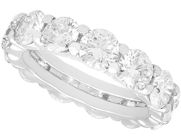 Eternity Ring with 13 Diamonds in White Gold