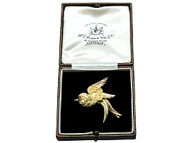 Gold Bird Brooch Pin with Diamonds