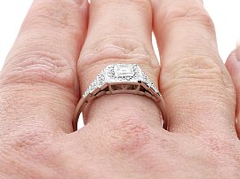 18k white gold Diamond Ring for sale