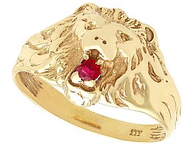 Vintage Ruby and 9ct Yellow Gold Lion Ring