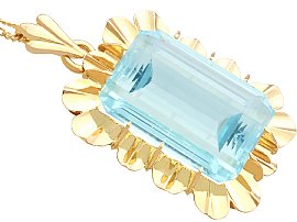 Aquamarine Gold Pendant Necklace UK