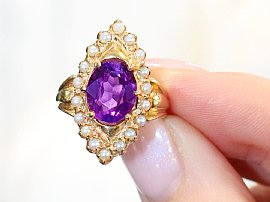 Vintage Pearl and Amethyst 9k Gold Ring