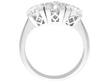 setting of diamond trilogy ring