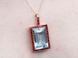 Close Up Vintage Pendant