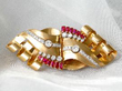 Art Deco Gold Brooch Close Up