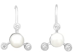 Vintage Pearl Earrings Screw Back
