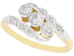 Three Stone Twist Ring 