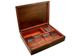 Queens Pattern Flatware Set