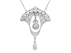 Art Deco diamond pendant in platinum