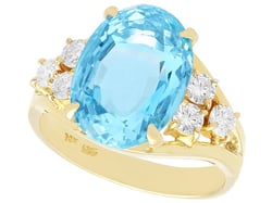 Oval Cut Aquamarine Engagement Ring