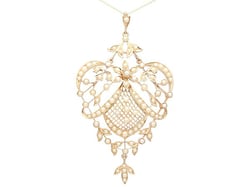 Victorian Pearl necklace