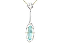 Aquamarine and Pearl Pendant in Gold