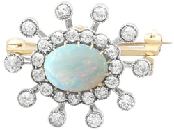 Antique Opal Brooch in Yellow Gold 