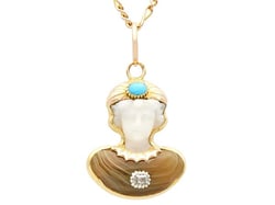 Victorian Hardstone Pendant in Gold