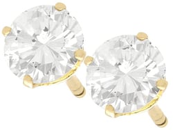 18k Gold Stud Earrings UK