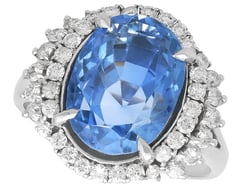 10 Carat Blue Sapphire Ring with Diamonds
