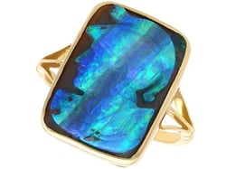 Black Opal Cameo Ring in Yellow Gold