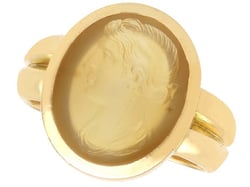 Georgian Cameo Ring in Yellow Gold for Sale