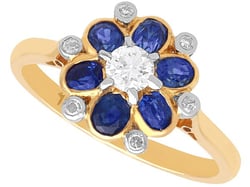 Floral Sapphire Ring in Yellow Gold for Sale