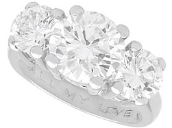 Vintage 3 Stone Diamond Ring in Platinum