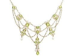 Belle Epoque Peridot Necklace in Yellow Gold