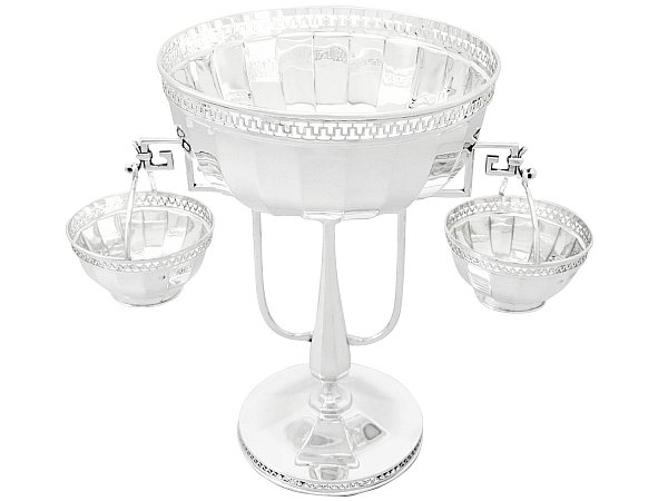 silver table centrepiece