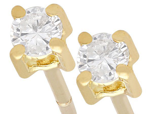 18k Yellow Gold Stud Earrings