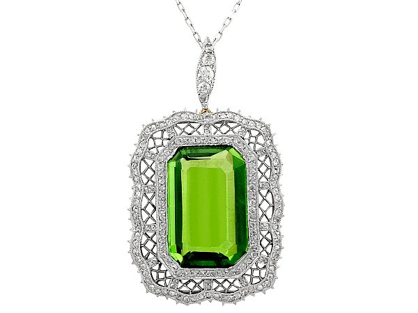 Antique Peridot Pendant in Yellow Gold