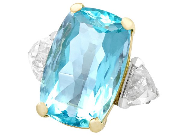 Vintage Aquamarine Ring with Diamonds