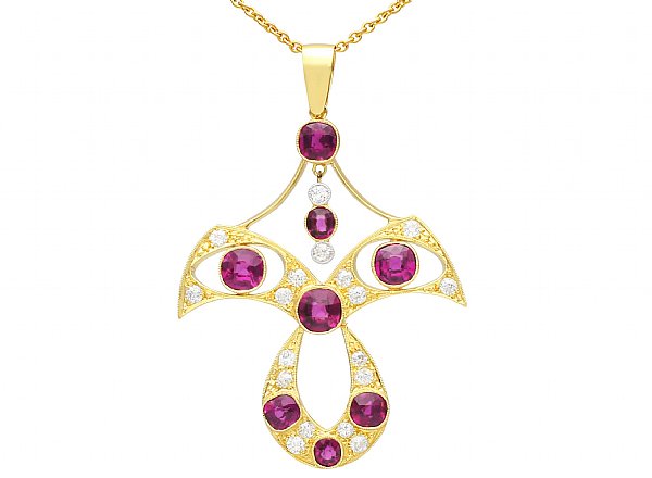 Victorian Garnet Pendant Gold 