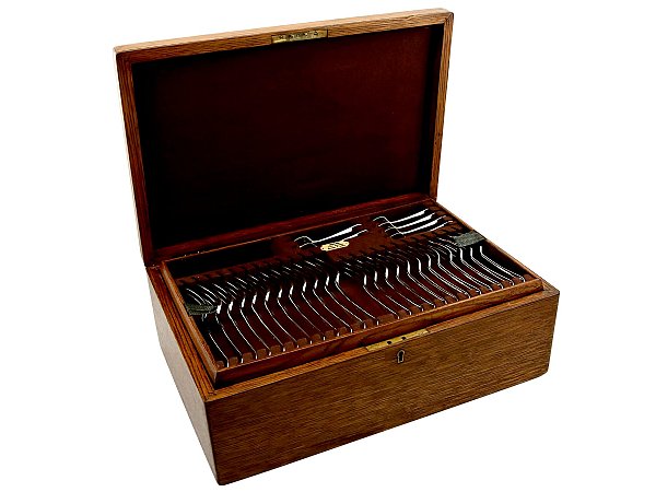 86 Piece Canteen of Cutlery