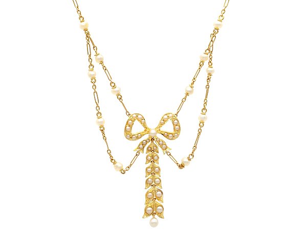 Bow Pearl Necklace in Yellow Gold