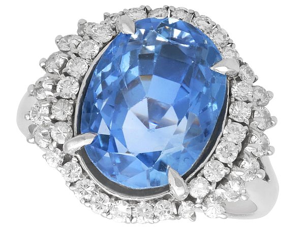 10 Carat Blue Sapphire Ring with Diamonds