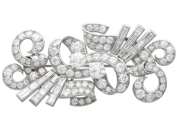 Art Deco Diamond Brooch from 1920s