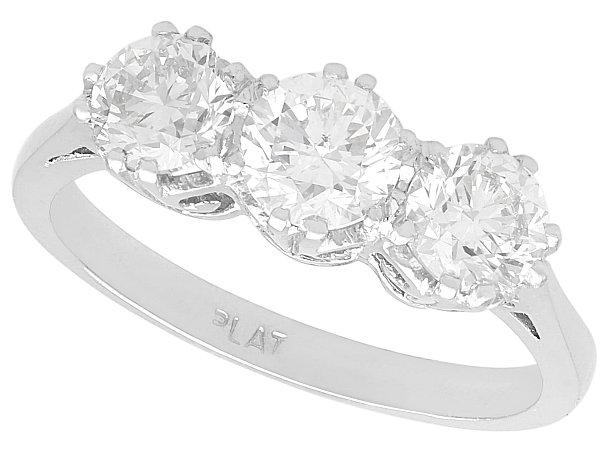 Round Brilliant Cut Diamond Trilogy Ring