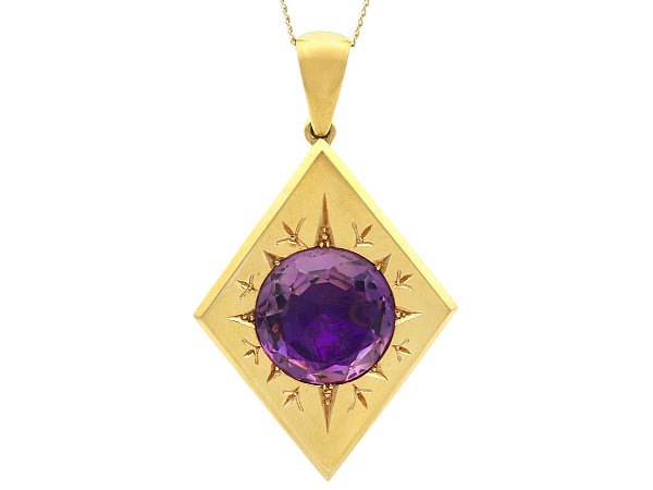 Kite Shaped Amethyst Pendant in Gold