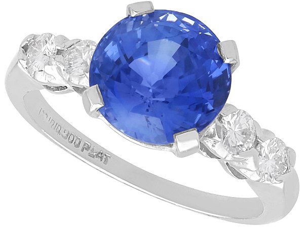 Vintage Round Sapphire Ring with Diamonds for Sale