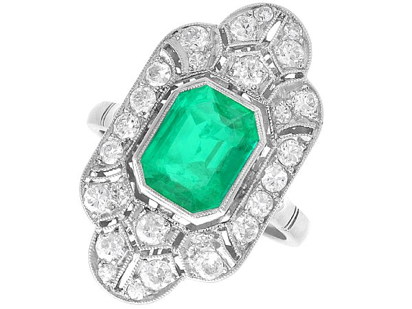 1920s Colombian Emerald Dress Ring in Platinum 