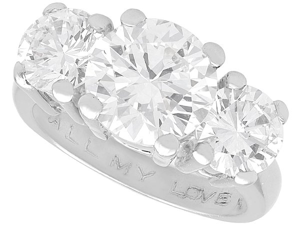 Vintage 3 Stone Diamond Ring in Platinum
