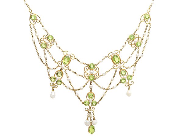 Belle Epoque Peridot Necklace in Yellow Gold
