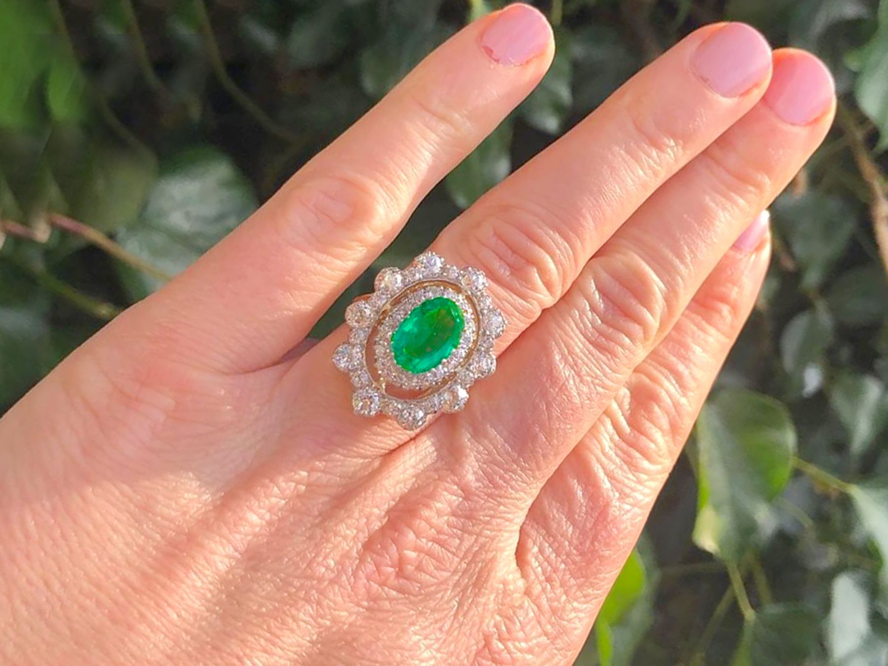 kom tot rust horizon halsband Antique Emerald Rings | Emerald Engagement Rings | AC Silver UK