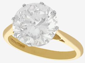 diamond solitaire ring