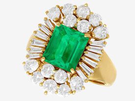 emerald cluster rings