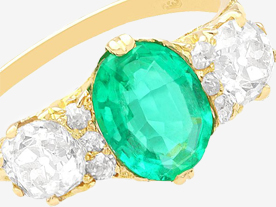 Oval Trilogy ring